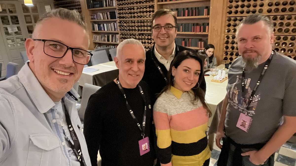 Echipa TRAVEL PRO & friends, Küstendorf festival, Mokra Gora, Serbia. FOTO: Asociația TRAVEL PRO