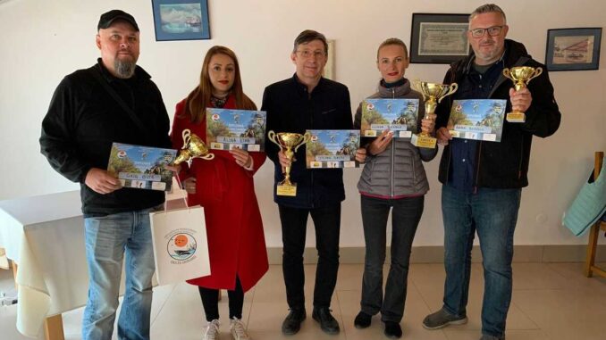 Echipa TRAVEL PRO, la Cupa Presei la Pescuit, Gura Portiței. FOTO: Asociația TRAVEL PRO