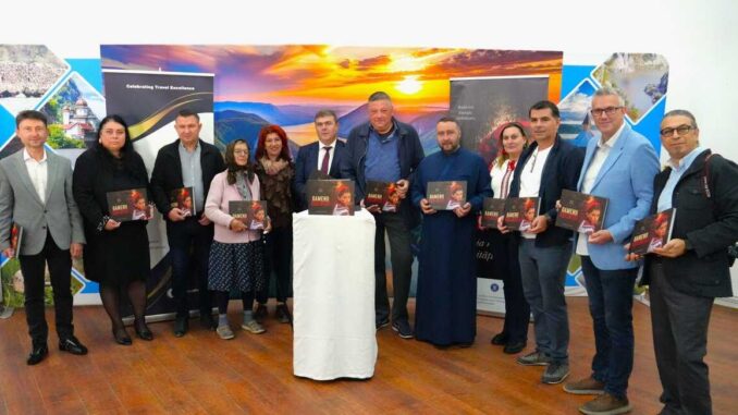 Participanți ai evenimentului de final al proiectului „Oamenii Eșelniței – Memoria Vie a Comunității”. FOTO: Ovidiu Oprea, Asociația TRAVEL PRO